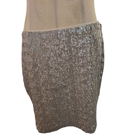 GAP Silver Sequin Mini Skirt - Picture 2 of 7